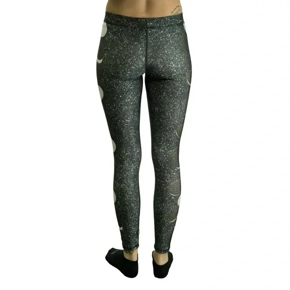 CLEARANCE Terez Oreo Print Performance Leggings - Picture 7 of 7
